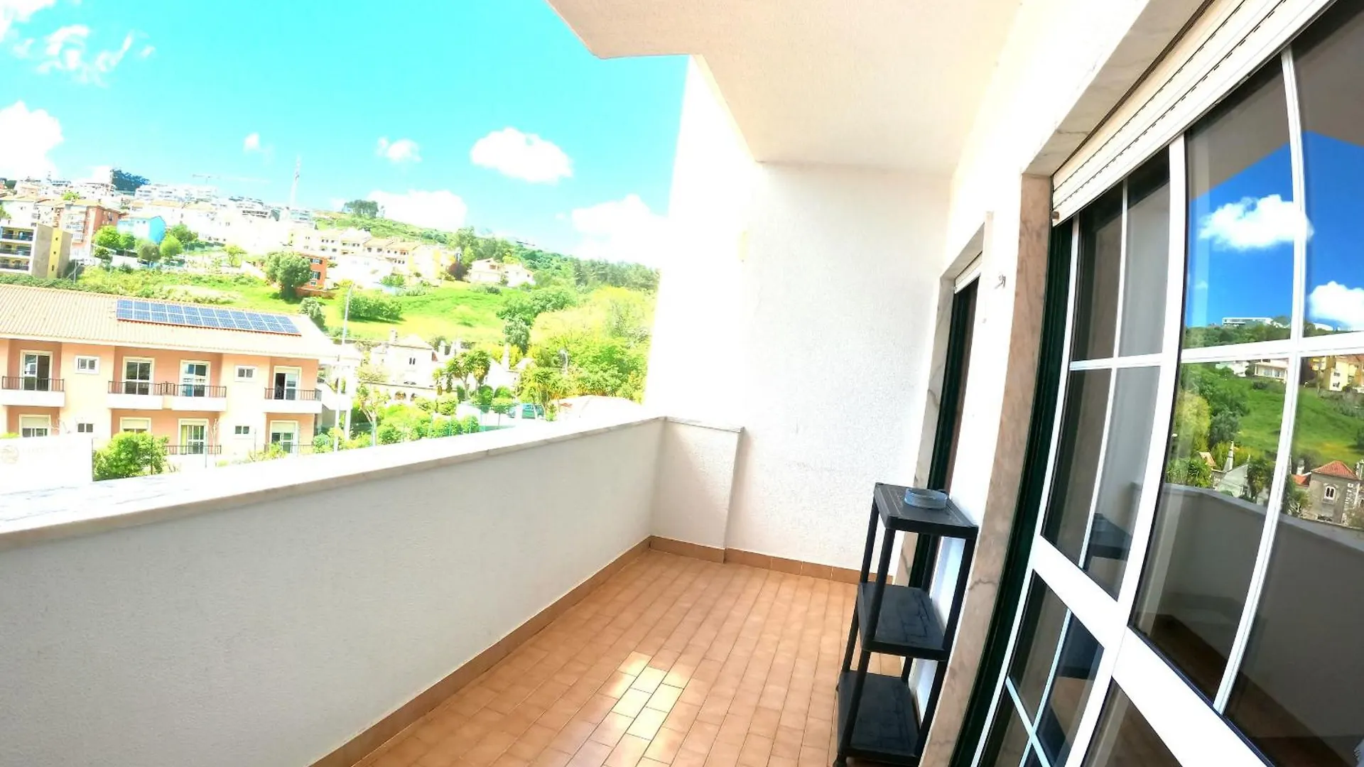 Oeiras, T1 Barcarena Apartment
